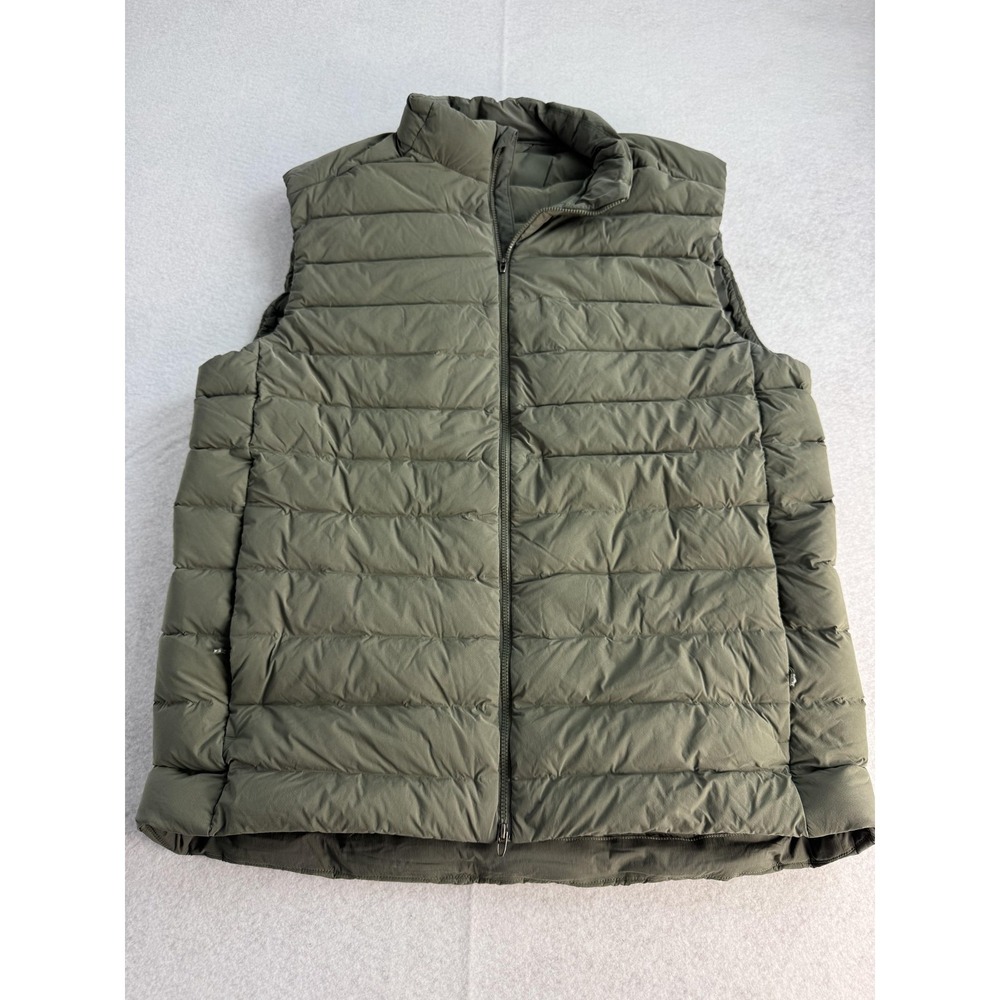 Lululemon Navigation Down Vest Mens Large Green Down Puffer Full Zip Quilted
